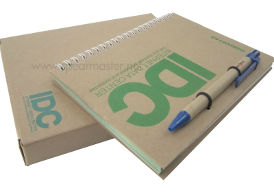 สมุดไดอารี่ ปกรีไซเคิล A5+ปากกา+Post-it+Note flag+Box